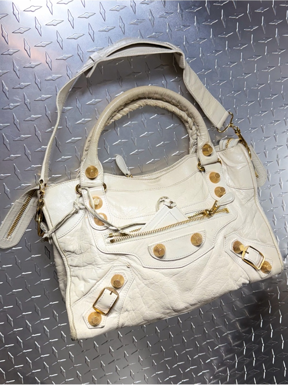 Balenciaga Vintage Moto Classic Medium Giant City Bag in Ivory GHW - Picture 3 of 12